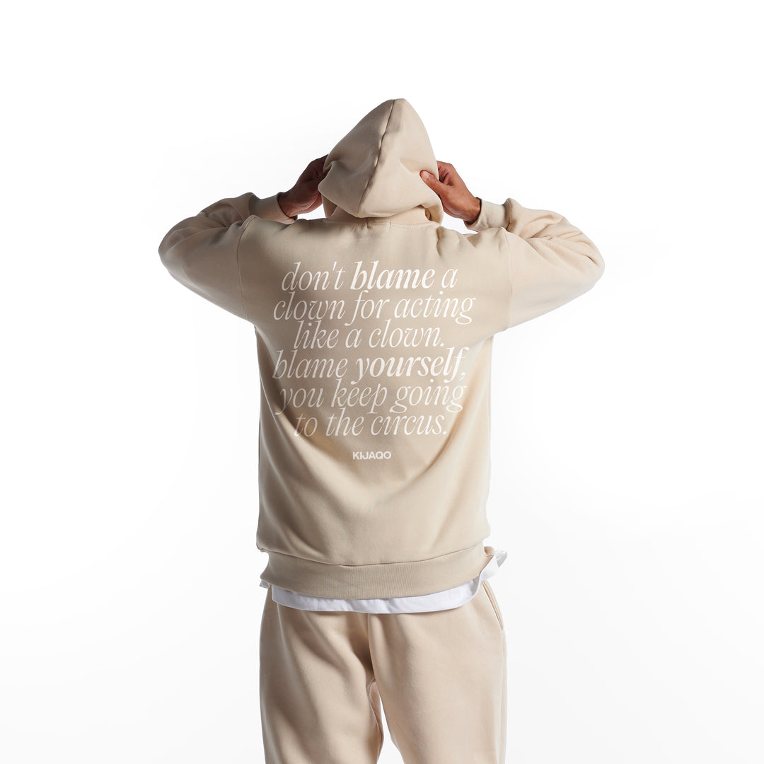キズきょうのすけ × GALFY はなっ THE KYONOFY HOODIE